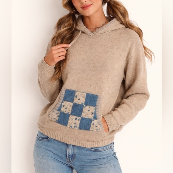 Christopher & Banks Tops - Vintage Christopher & Banks Beige Hoodie Blue Patchwork Pocket Sweater M Y2K